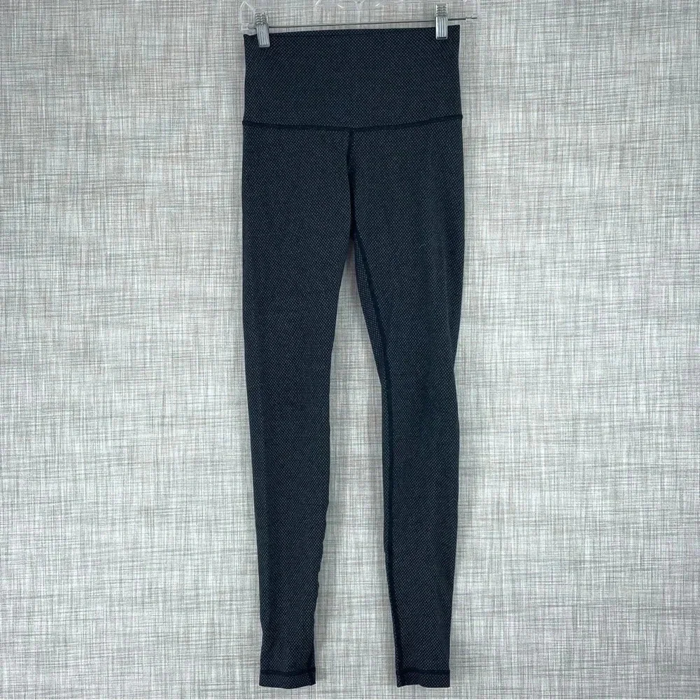 Lululemon Womens *no size tag* leggings 1660